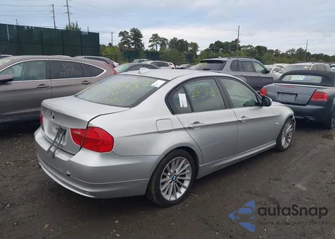 2011 BMW 328I z USA, uszkodzony, nr VIN WBAPH5G59BNM74831